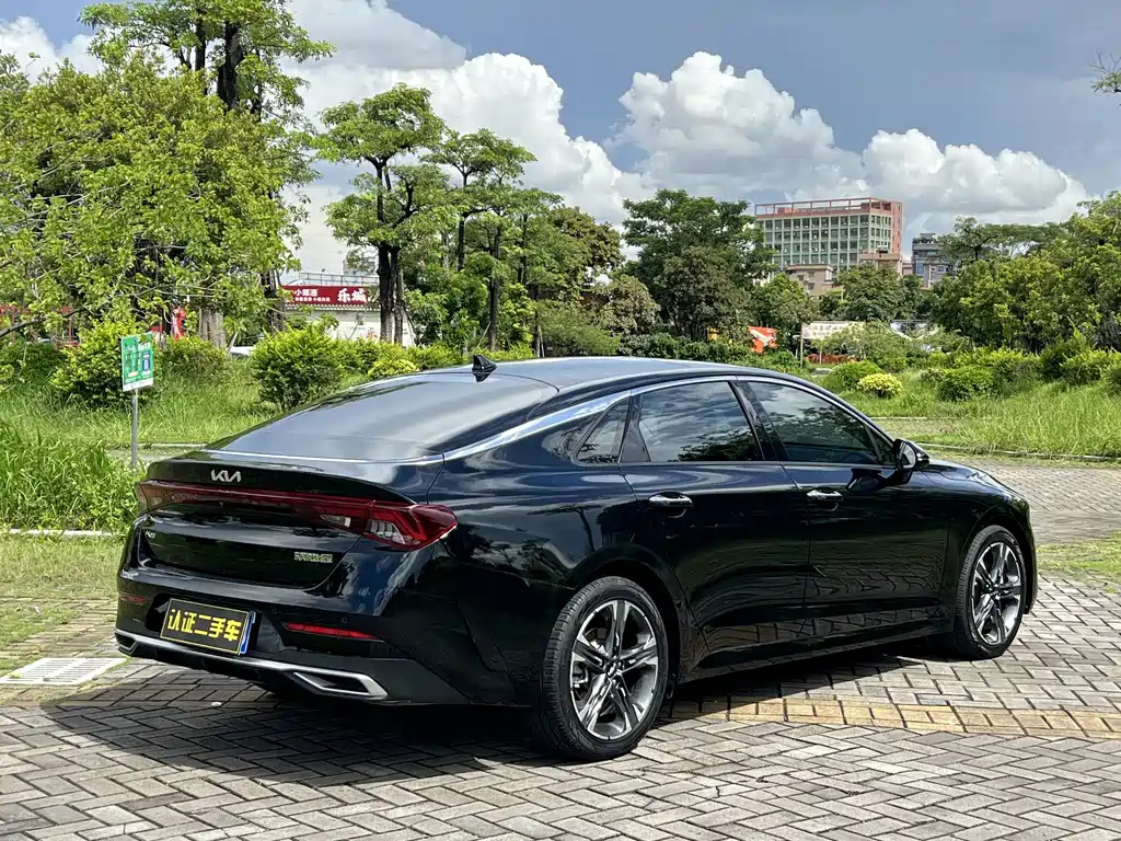 KIA K5 2021