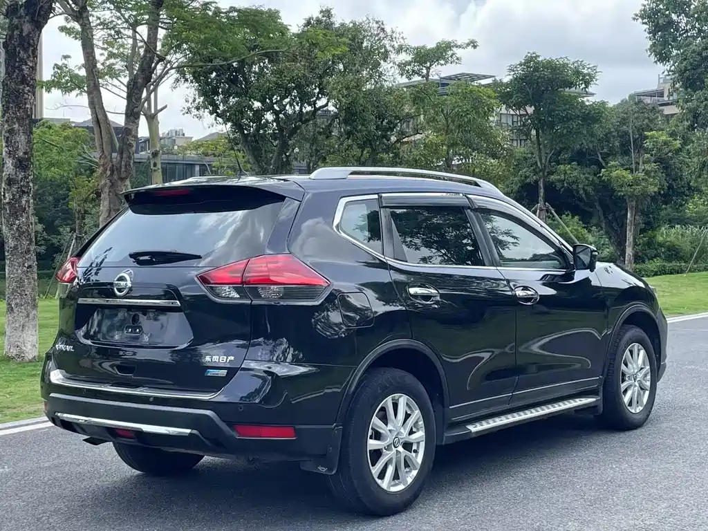 NISSAN X-TRAIL 2017