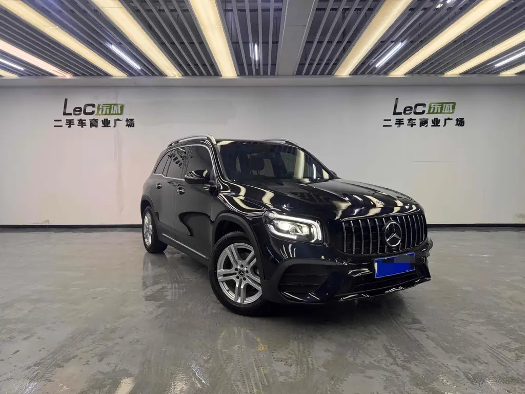 MERCEDES BENZ GLB 2021