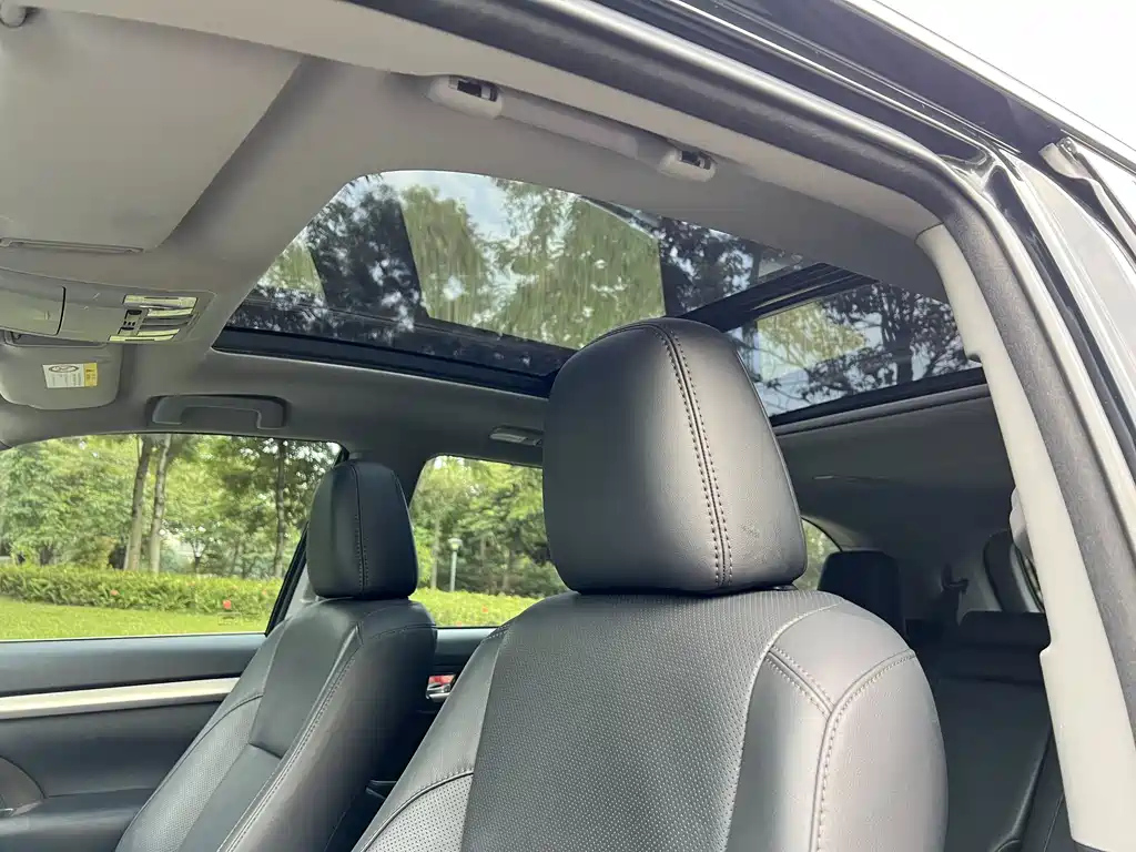 TOYOTA HIGHLANDER 2018