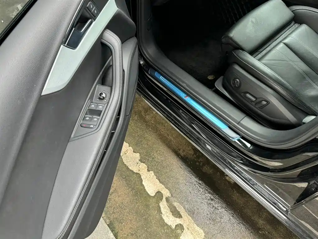 AUDI A4L 2022