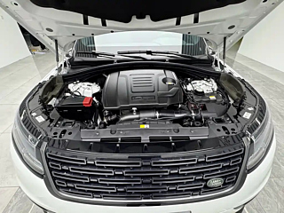 LAND ROVER RANGE ROVER VESSEL  2024 YEAR DYNAMIC SE 2024
