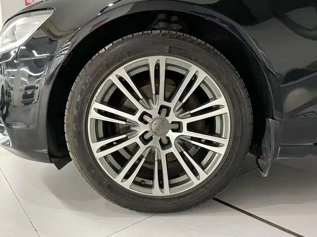 AUDI A6L 2015