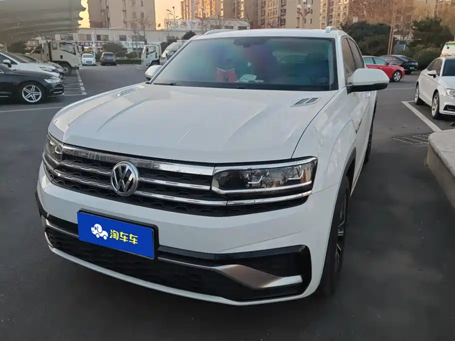 VOLKSWAGEN TOURAN 2019