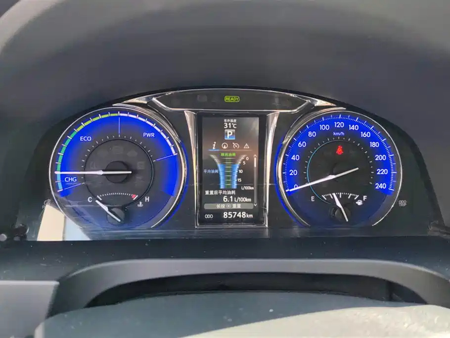 TOYOTA CAMRY 2016