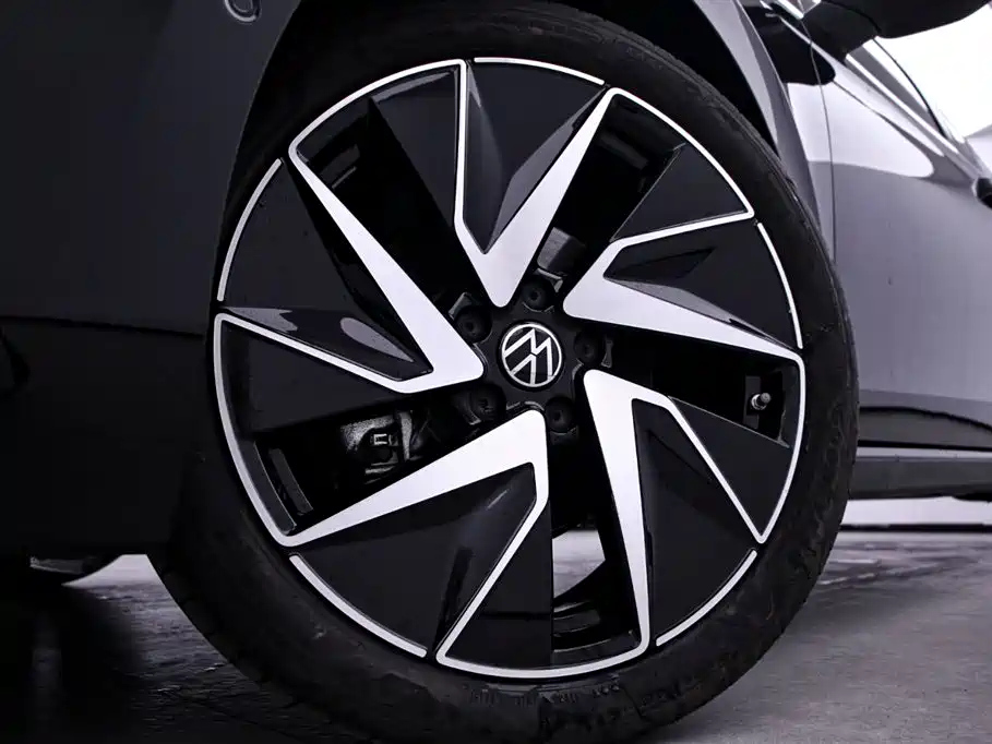 VOLKSWAGEN MAGOTAN 2024