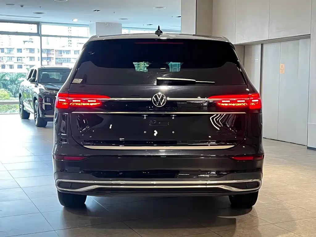 VOLKSWAGEN VILORAN 2022