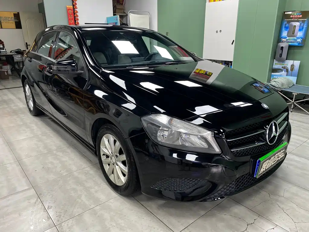 MERCEDES BENZ A-CLASS IMPORT 2013
