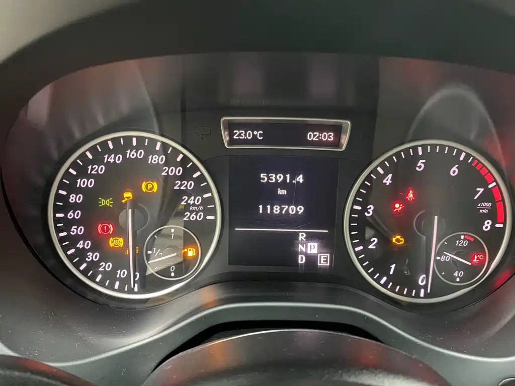 MERCEDES BENZ A-CLASS IMPORT 2013