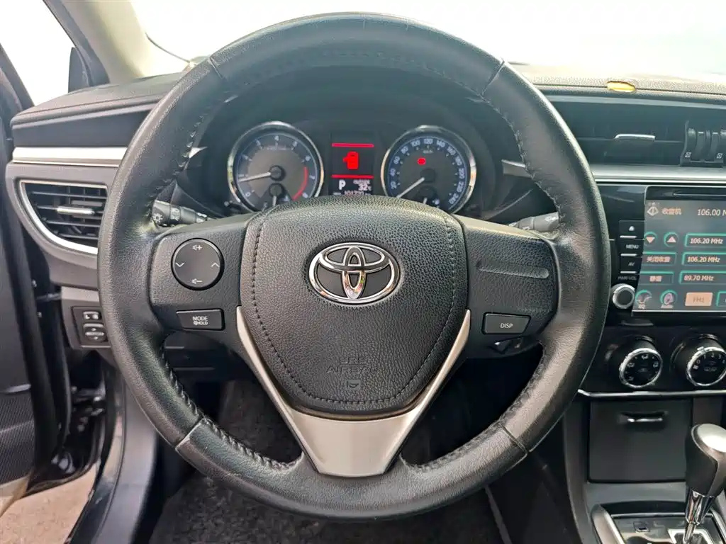 TOYOTA COROLLA 2014