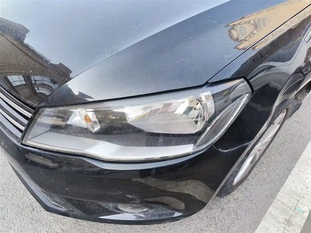 VOLKSWAGEN JETTA 2015