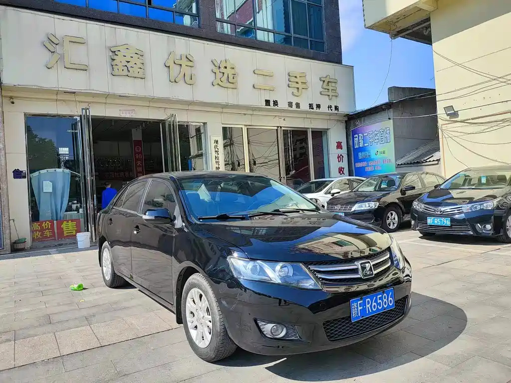 ZOTYE Z300 2013