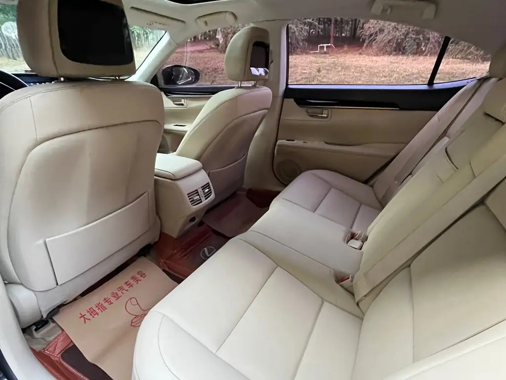 LEXUS ES 2014