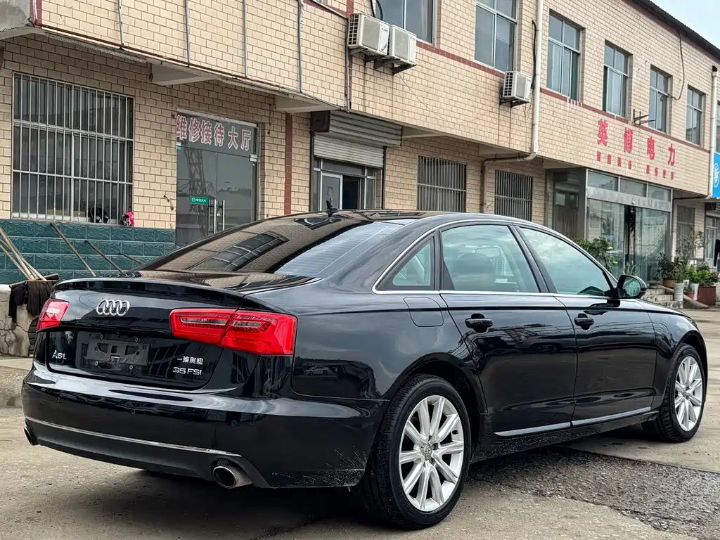 AUDI A6L 2015