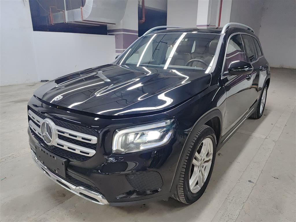 MERCEDES BENZ GLB 2021