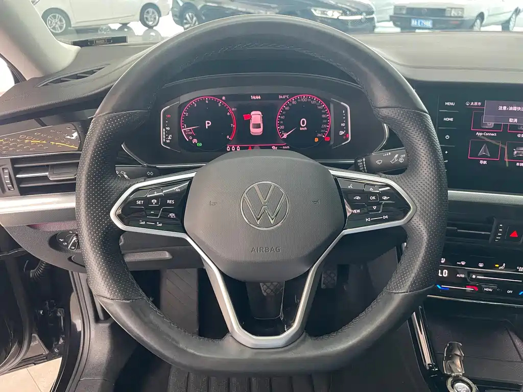 VOLKSWAGEN PASSAT 2022