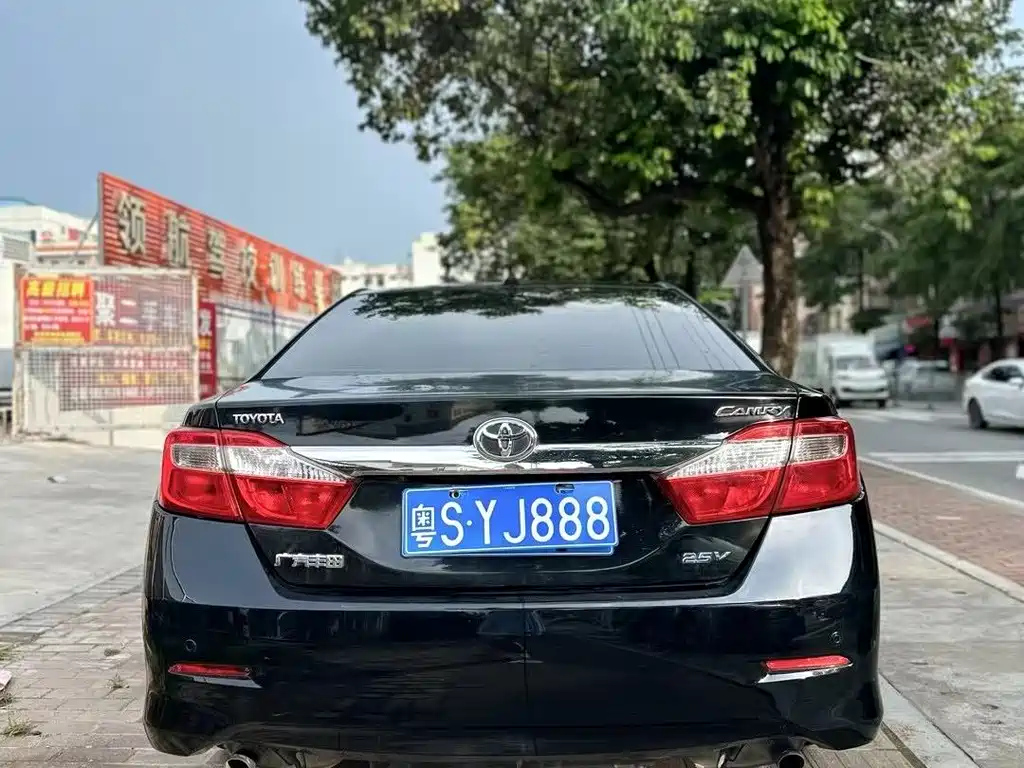 TOYOTA CAMRY 2012