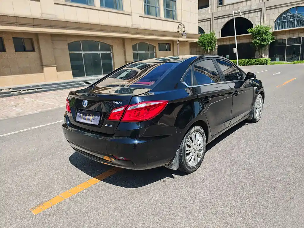 CHANGAN EADO 2012