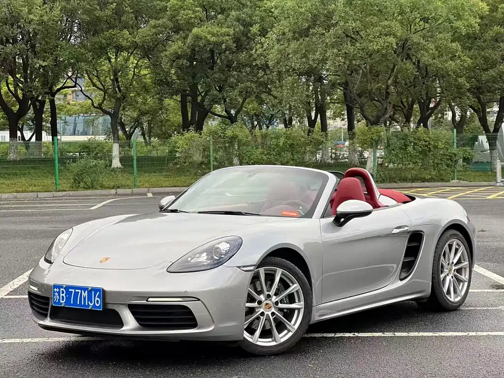 PORSCHE 718 2023