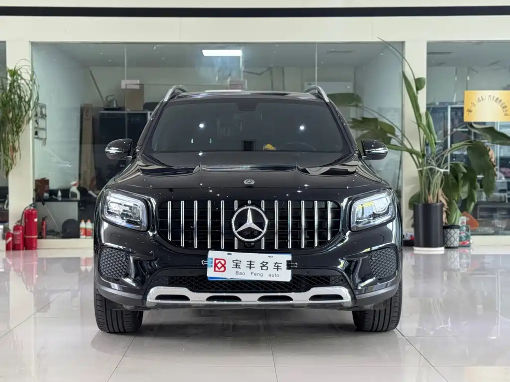 MERCEDES BENZ GLB 2023