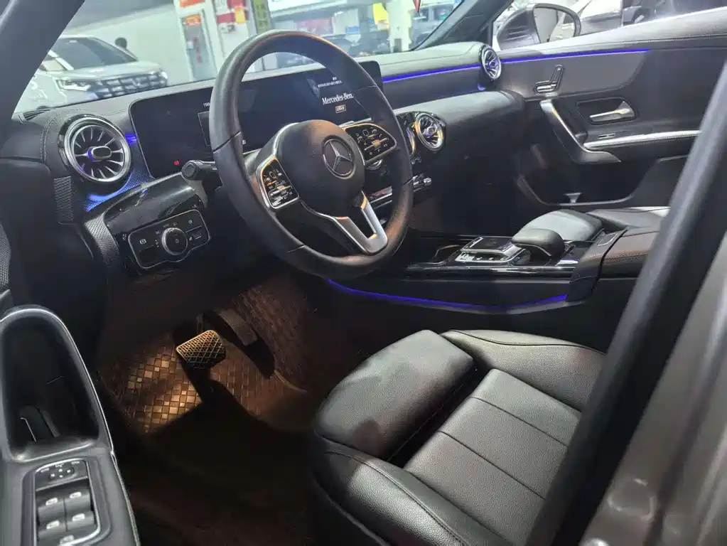 MERCEDES BENZ A-CLASS 2019