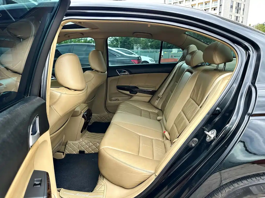HONDA ACCORD 2010