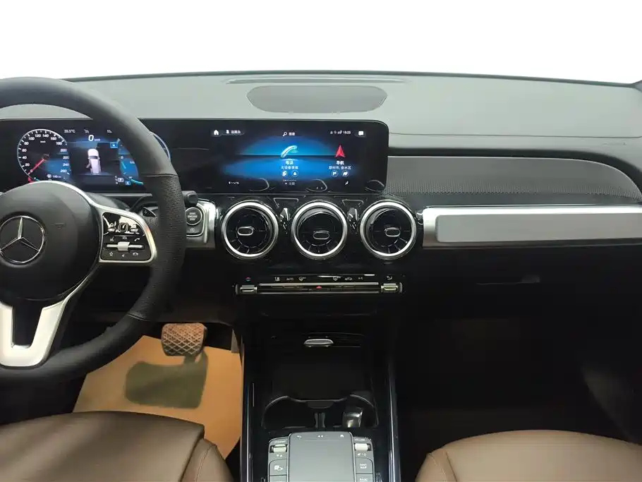 MERCEDES BENZ GLB 2022