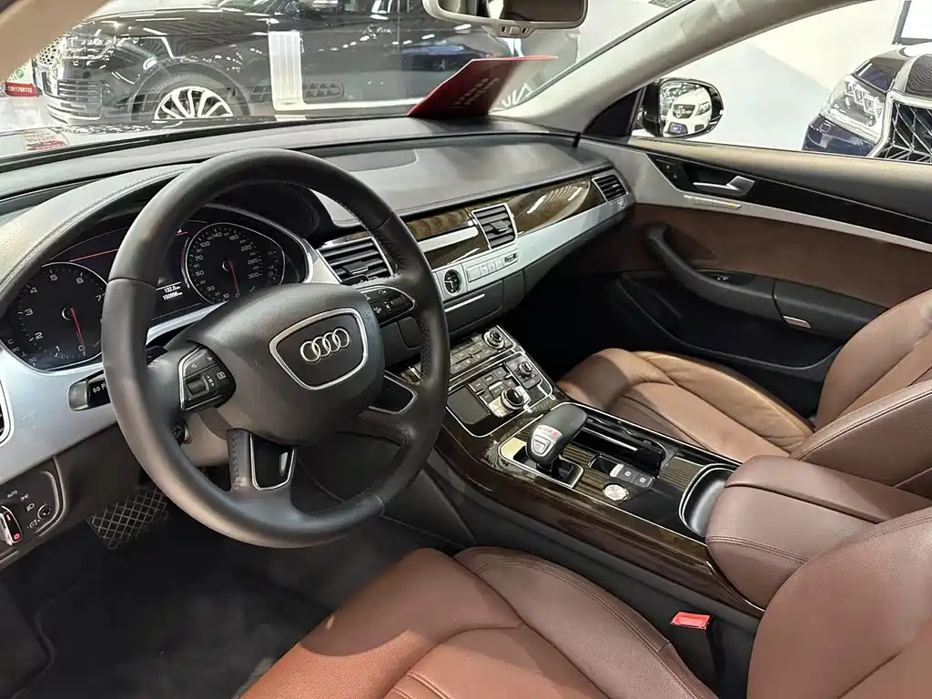 AUDI A8 2013