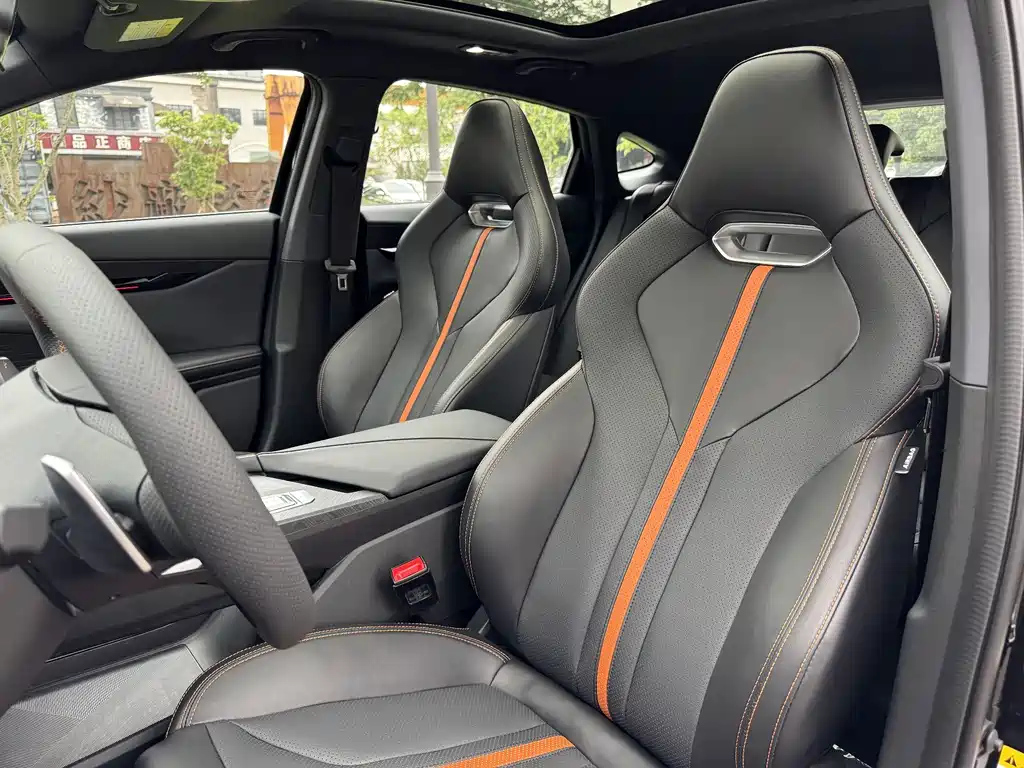 CHANGAN UNI-V 2025
