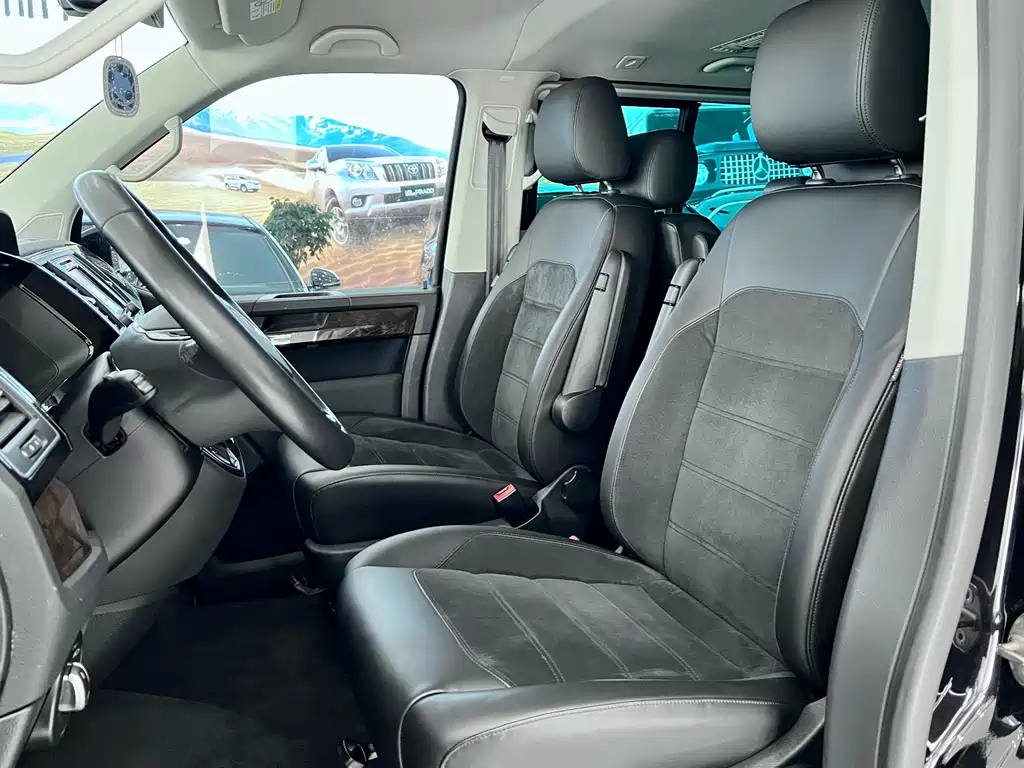 VOLKSWAGEN MULTIVAN 2019