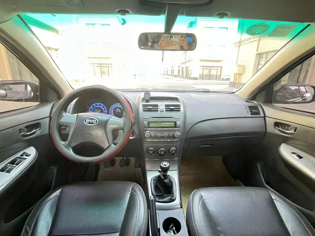 BYD L3 2014