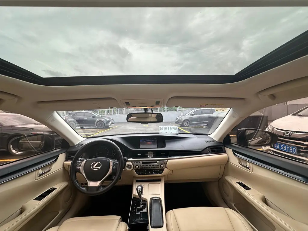 LEXUS ES 2013