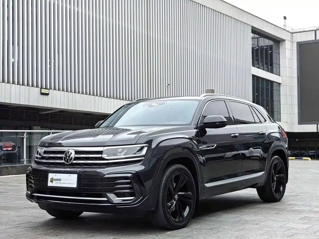 VOLKSWAGEN TOURAN 2022