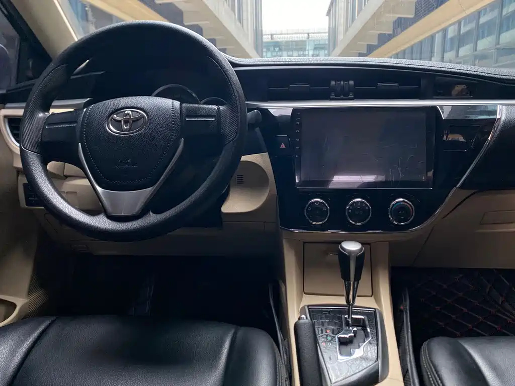 TOYOTA COROLLA 2014