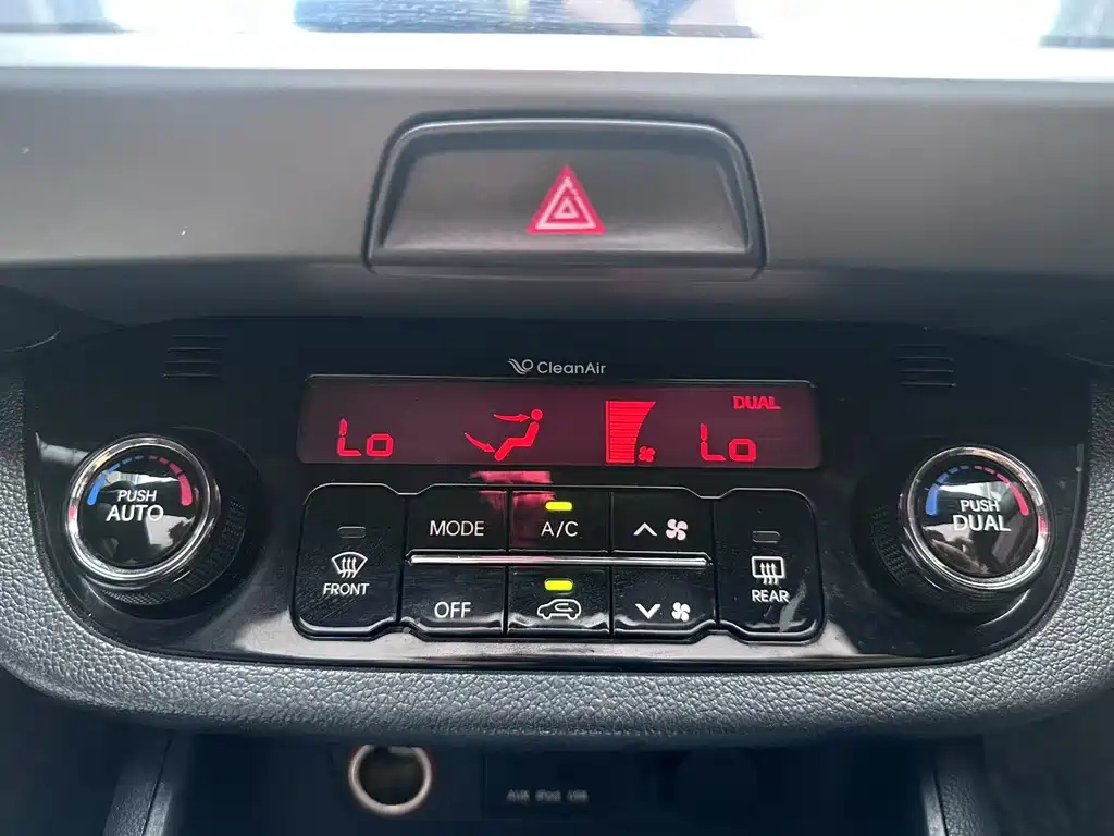 KIA SPORTAGE 2012