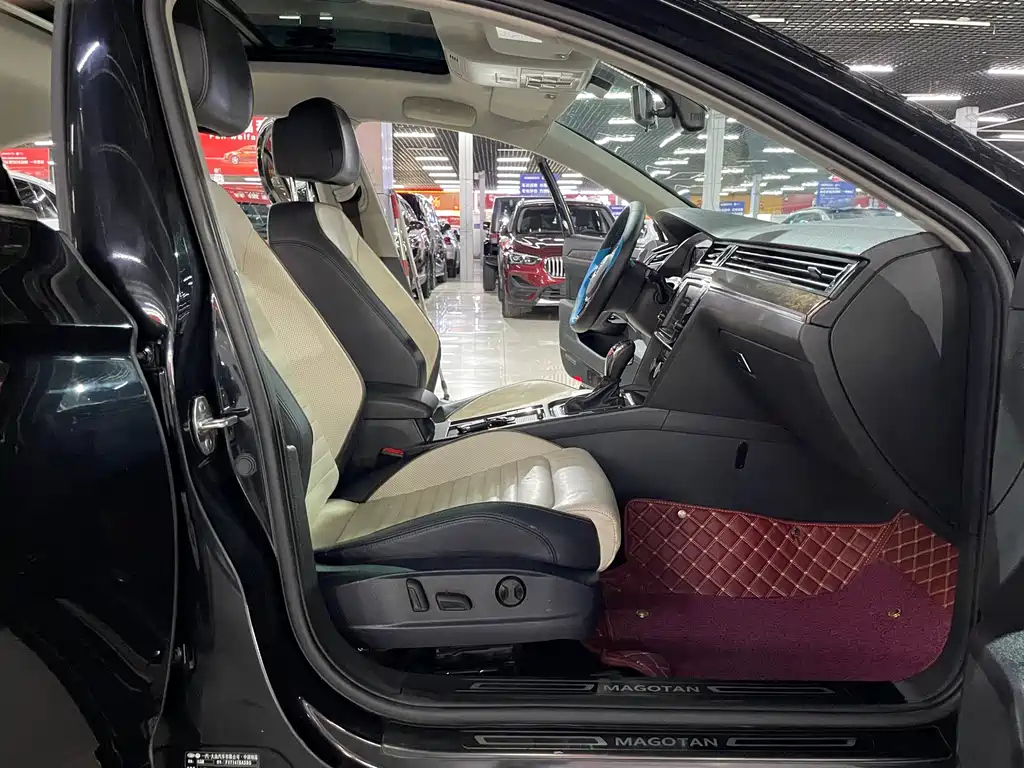 VOLKSWAGEN MAGOTAN 2018