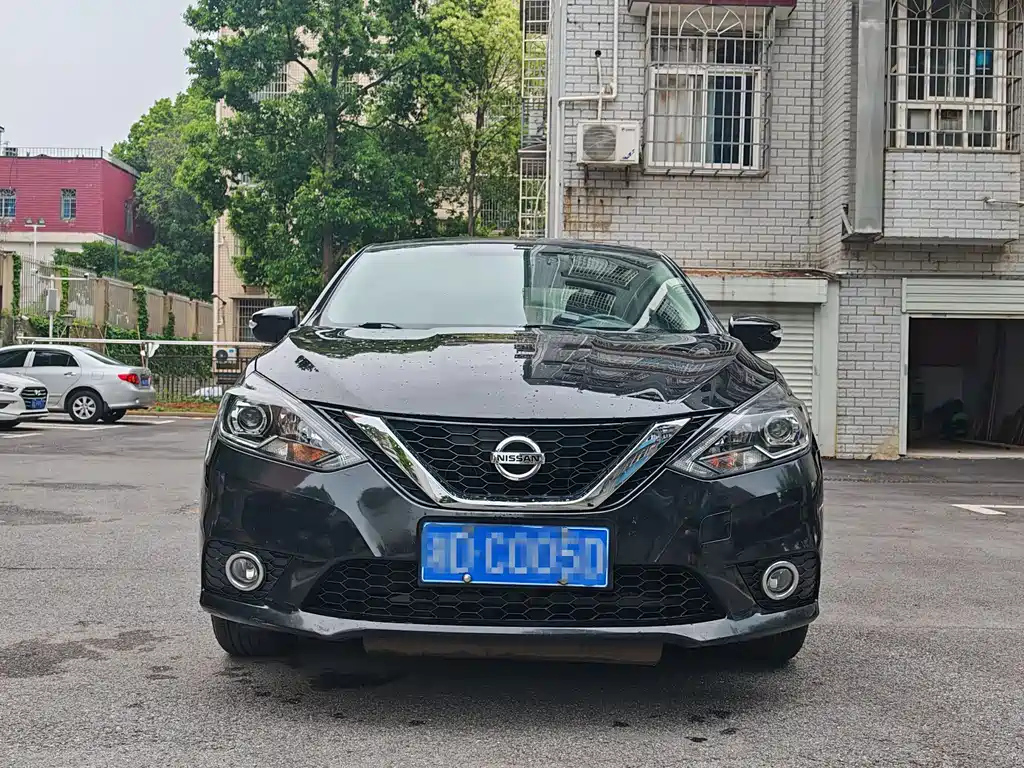 NISSAN SYLPHY 2019