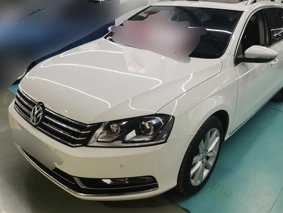VOLKSWAGEN MAGOTAN IMPORT 2012
