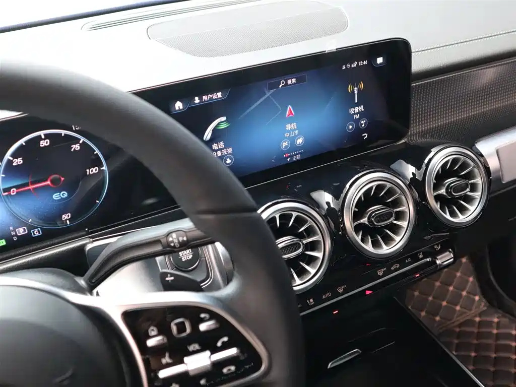 MERCEDES BENZ EQB 2023