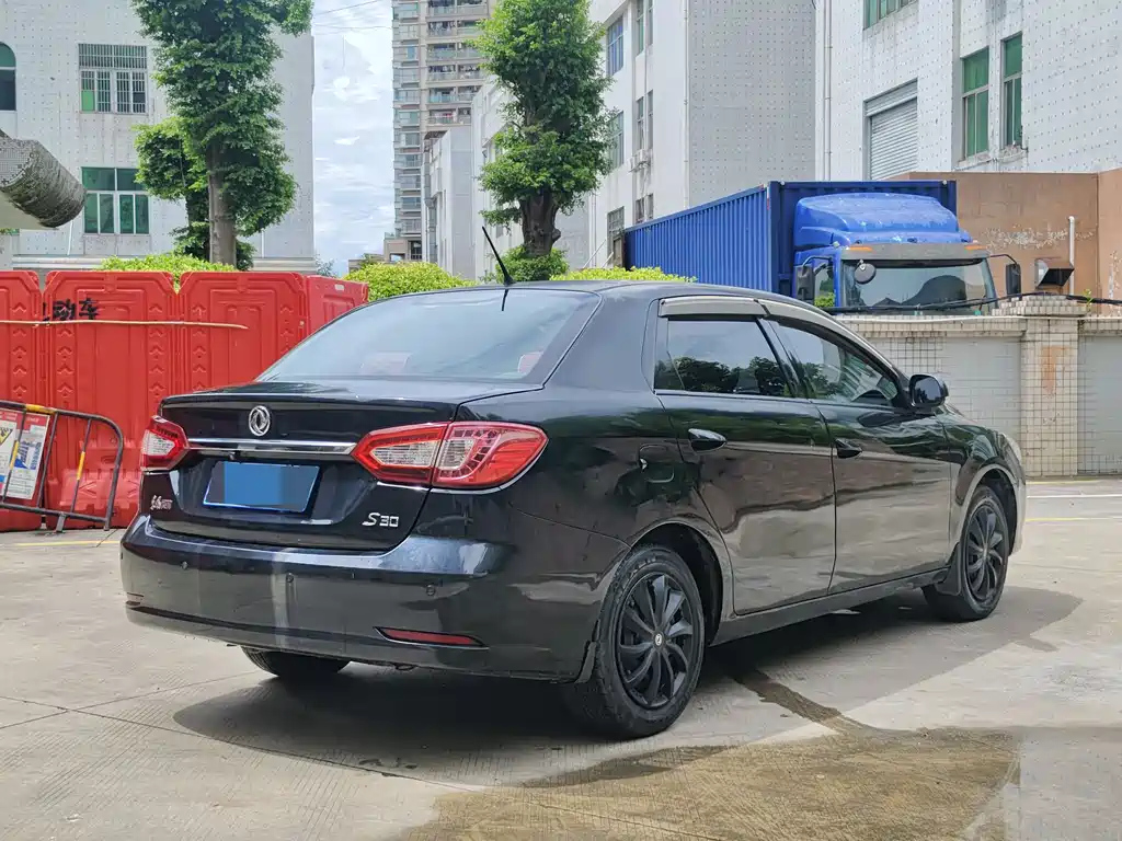 DONGFENG AEOLUS S30 2014