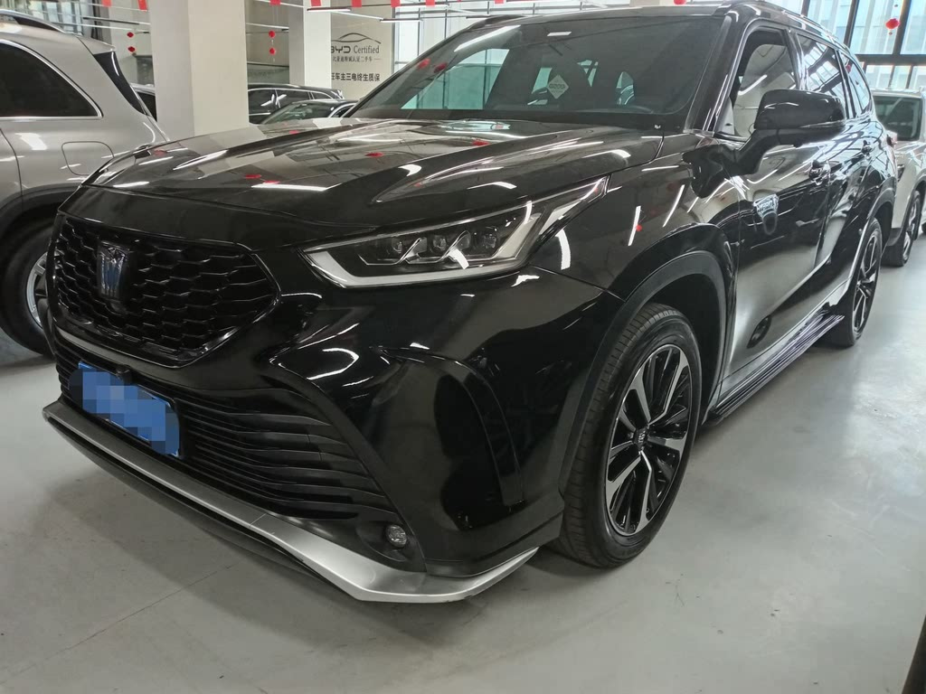 TOYOTA CROWN LUFANG 2022