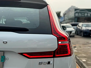 VOLVO XC60 2025 YEAR B5 4WD DELUXE EDITION 2025