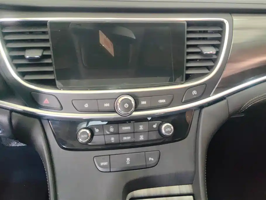 BUICK LACROSSE 2019