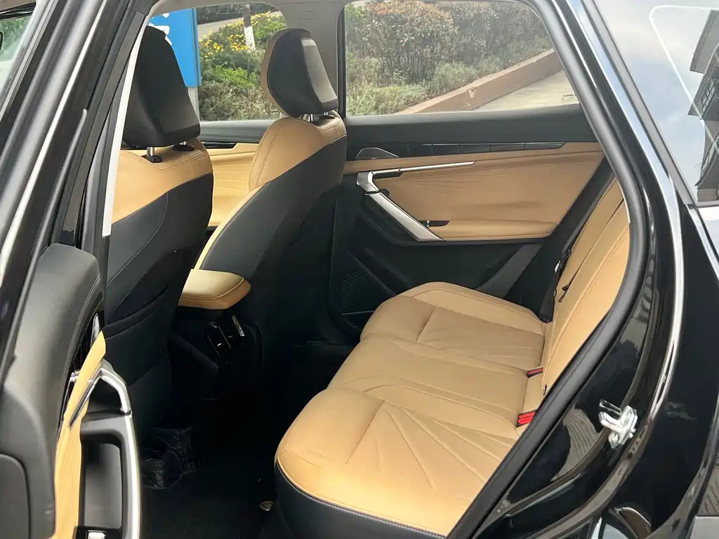 GEELY AUTO BOYUE L 2023