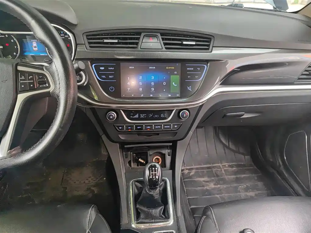 GEELY AUTO EMGRAND 2017
