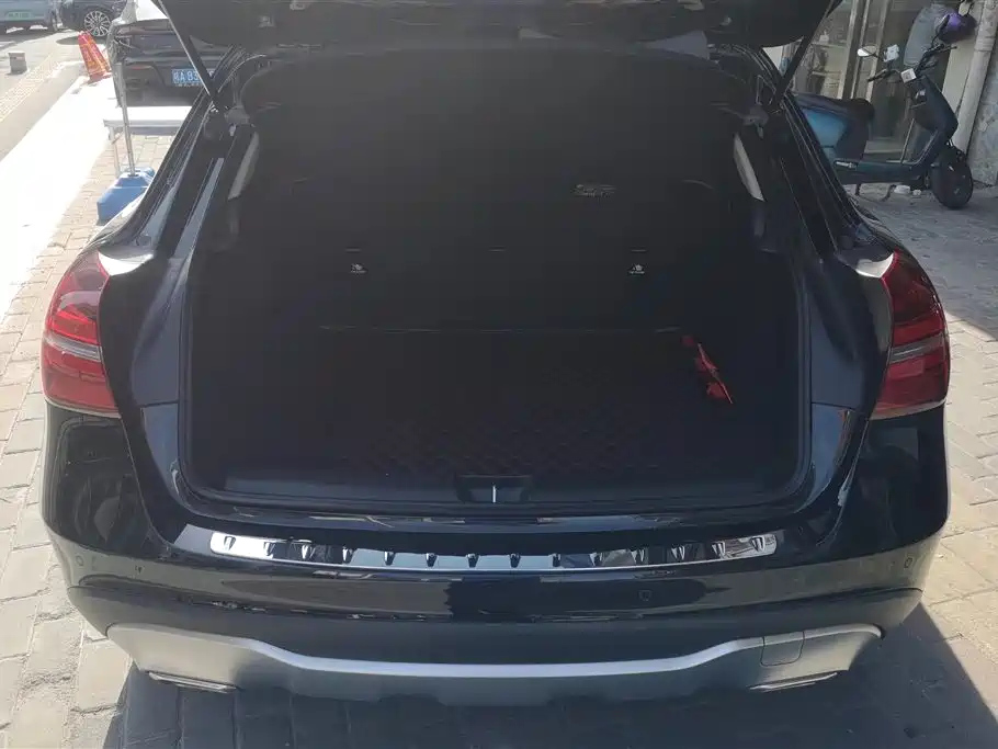 MERCEDES BENZ GLA 2017