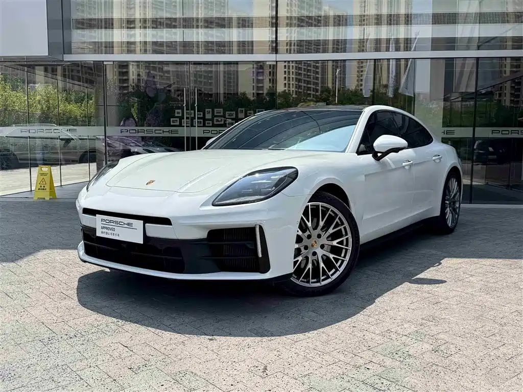 PORSCHE PANAMERA 2024