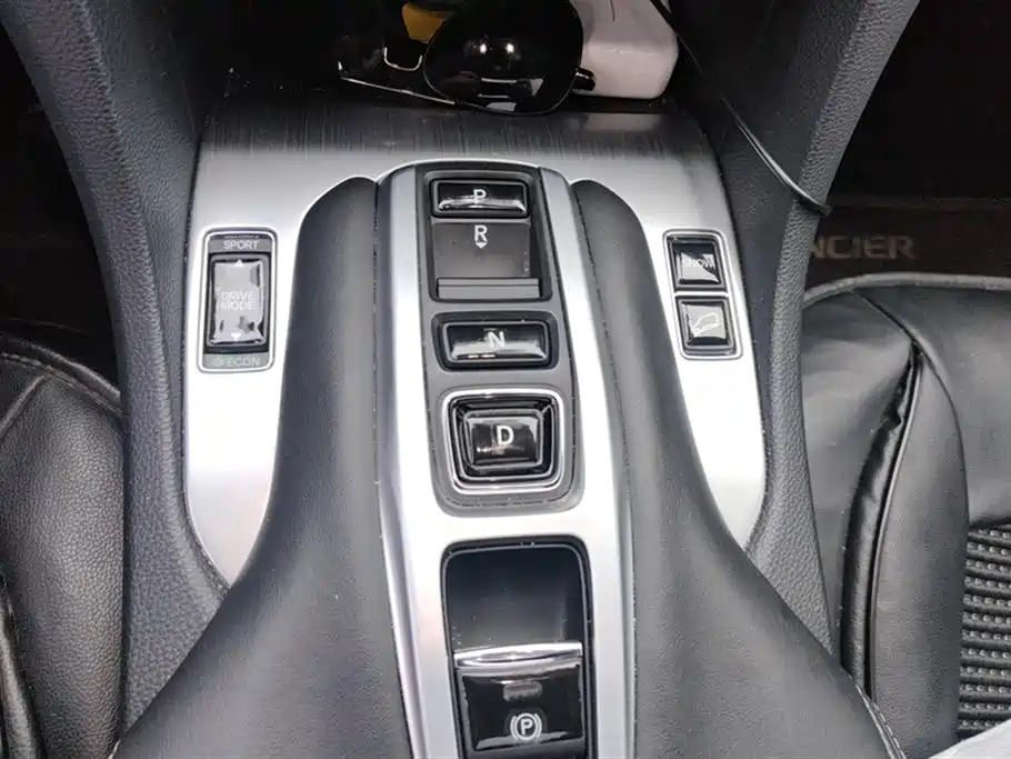 HONDA AVANCIER 2020