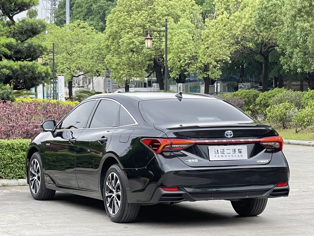 TOYOTA AVALON 2023