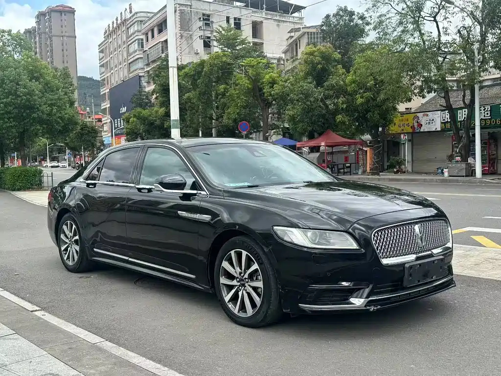 LINCOLN CONTINENTAL 2017